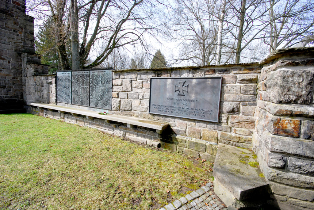 Kirche Olbernhau - Kriegerdenkmal 2. Weltkrieg